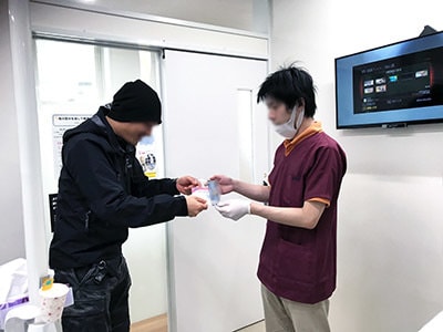 歯科医院での大手日用品メーカーハブラシのセグメントサンプリング事例4