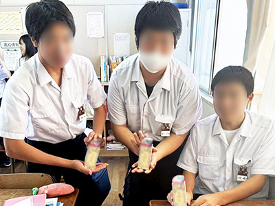 中高生に向けた中学校・高校でのニキビに特化した化粧水サンプリングプロモーション事例1