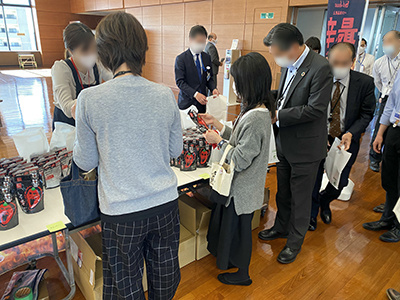 企業・法人での激辛レトルト食品のサンプリング事例3