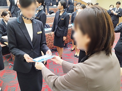 専門学校の女子生徒に向けた肌トラブル予防に効果的なスキンケア商品のサンプリング事例4