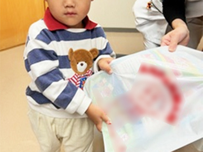 小児科・産婦人科での学資保険サービス（共済）告知サンプリング事例