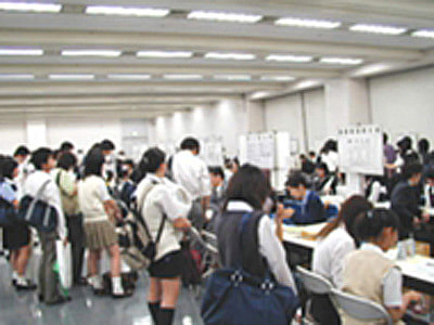 高校3年生向け進学ガイダンスでのルートサンプリング