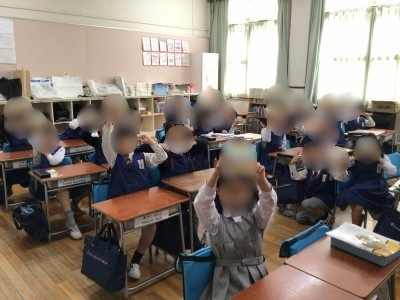 女性向けフィットネスジムでの目のサプリメントサンプリング事例