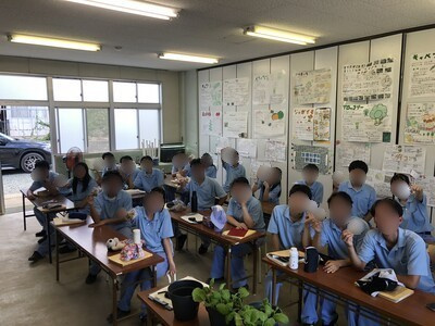 園芸学科・農業学科・酪農学科生徒への絆創膏サンプリング事例2