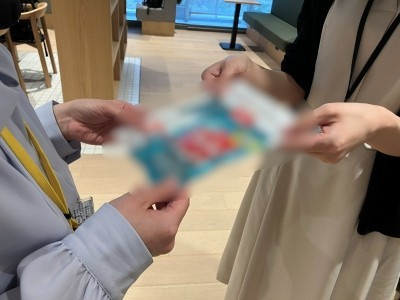 シェアオフィス・コワーキングスペースにおける清涼菓子サンプリング事例